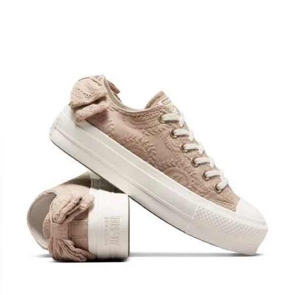 Women’s CONVERSE Platform embroidered taupe chunky bow sneakers- Size 7.5 - Picture 1 of 13